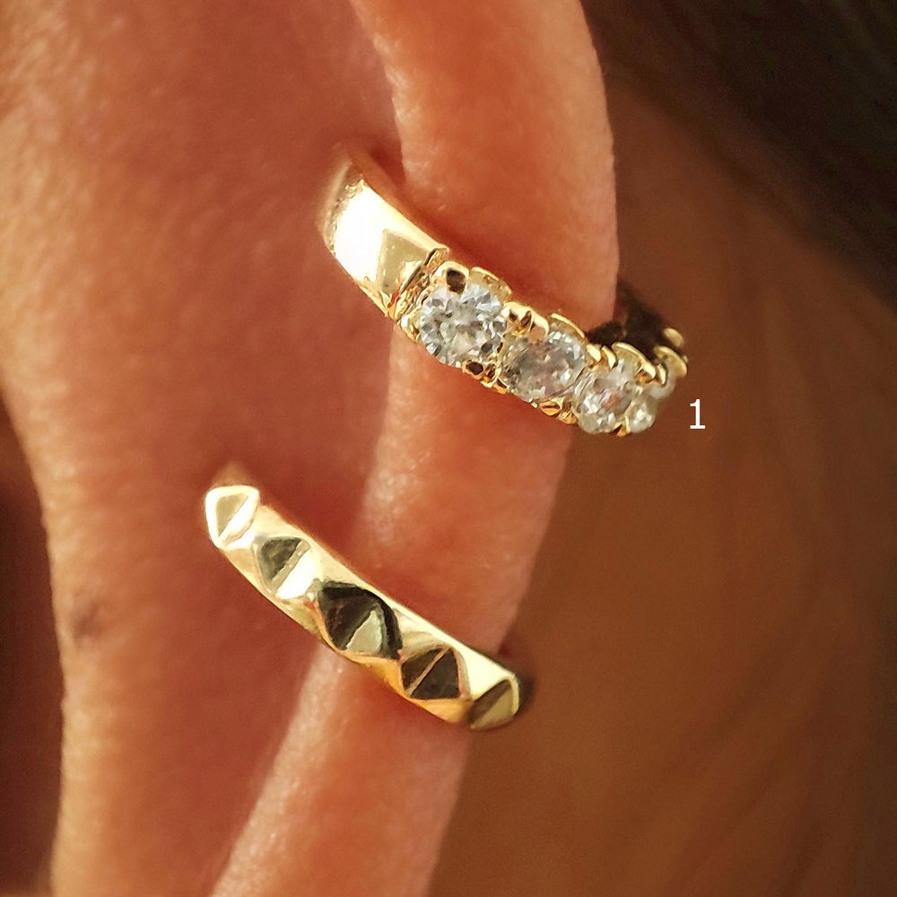 Ear Cuff Sparkle foto en oreja